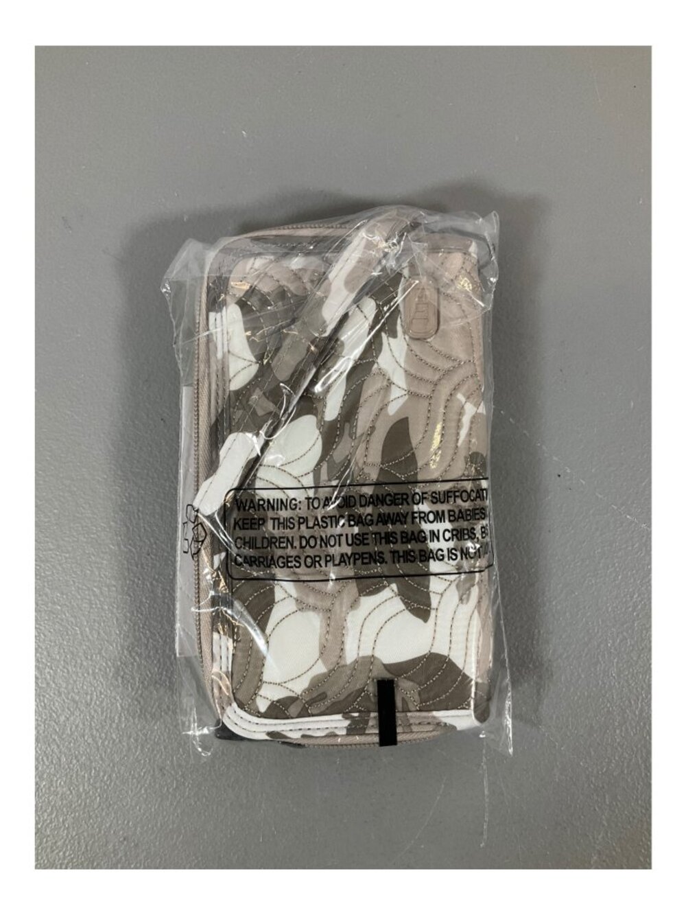 Lug Splits XL RFID Accordion Wallet - Unisex Camo Taupe, Multiple Compartments,